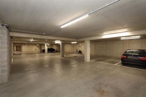 Garage te koop in Hoeselt, Immo, Garages en Parkeerplaatsen