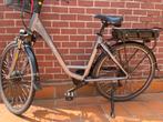 Elektrische damesfiets, Fietsen en Brommers, Elektrische fietsen, Zo goed als nieuw, 47 tot 51 cm, 50 km per accu of meer, Ophalen