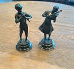 Bronzen duo, Ophalen