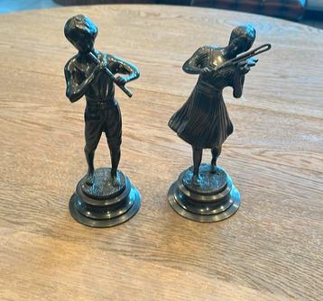 Bronzen duo beschikbaar voor biedingen