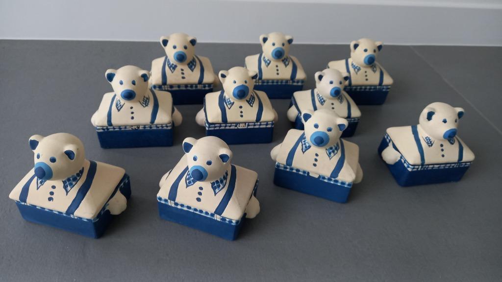 aardewerk doosje met beer, Hobby en Vrije tijd, Overige Hobby en Vrije tijd, Ophalen of Verzenden