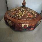 Ronde houten doos met edelweiss en alpenbloemen(35cm), Ophalen