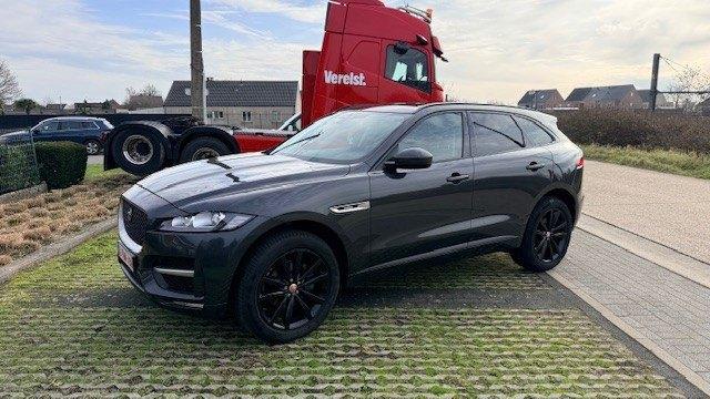 Jaguar F-Pace 20d Aut. R-Sport, Autos, Jaguar, Particulier, F-Pace, 4x4, Caméra de recul, Air conditionné, Bluetooth, Feux de virage