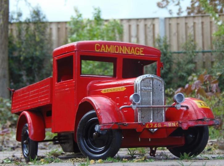 Renault 5t5 vrachtwagen CIJ 1:12, Antiek en Kunst, Antiek | Speelgoed, Ophalen