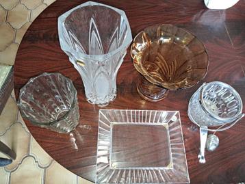 Vases, Enlèvement