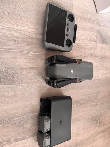 DJI Air 3 Fly More Combo + RC2 beschikbaar voor biedingen