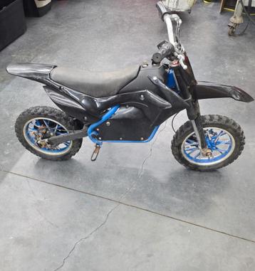 Crossmotor voor kinderen beschikbaar voor biedingen