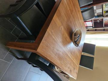 Table salle à manger  beschikbaar voor biedingen