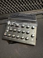 Moog Minitaur, Muziek en Instrumenten, Overige merken, Zo goed als nieuw, Met koffer of flightcase, Overige aantallen