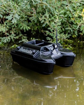 Dominator baitboat met Toslon tf500 en lithium batterijen beschikbaar voor biedingen