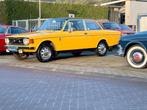 Volvo 142 De Luxe gerestaureerd in prachtige kleurstelling, Autos, Oldtimers & Ancêtres, Berline, Cuir et Tissu, Propulsion arrière