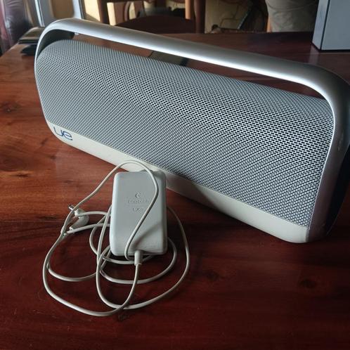 Logitech UE Boombox, Audio, Tv en Foto, Luidsprekerboxen, Zo goed als nieuw, Overige typen, Minder dan 60 watt, Overige merken