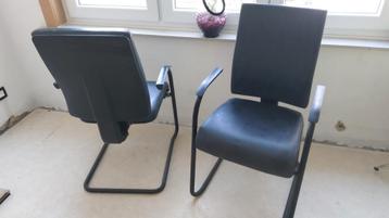 Verstelbare design stoel beschikbaar voor biedingen