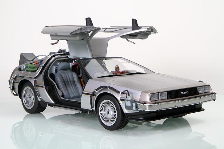 Hot Toys - 1:6 - DeLorean MMS260, Verzamelen, Film en Tv, Zo goed als nieuw, Film, Overige typen, Ophalen of Verzenden