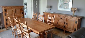 massief houten tafel, inclusief 6 stoelen beschikbaar voor biedingen