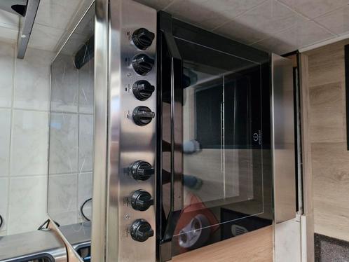 Indesit vitro kookfornuis met hete luchtoven, Elektronische apparatuur, Fornuizen, Zo goed als nieuw, Grill, Ophalen