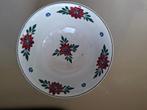 Saladeschaal „Les Floralies” van keramiek (oud), Huis en Inrichting, Keuken | Servies, Ophalen of Verzenden, Gebruikt, Keramiek