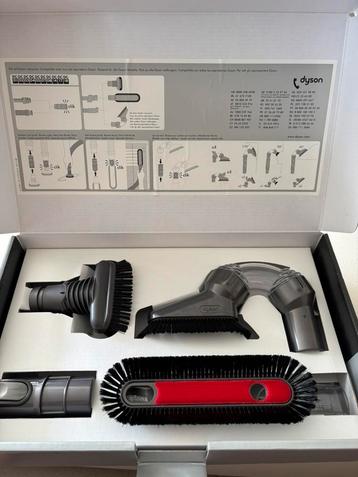 Dyson opzetstukken. Past op elke Dyson stofzuiger beschikbaar voor biedingen