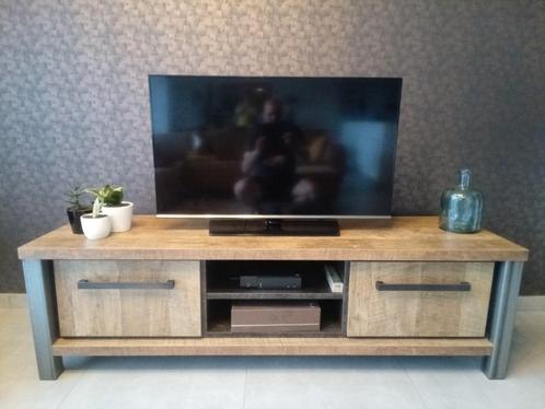 TV meubel en dressior kast., Huis en Inrichting, Kasten |Televisiemeubels, Zo goed als nieuw, Ophalen
