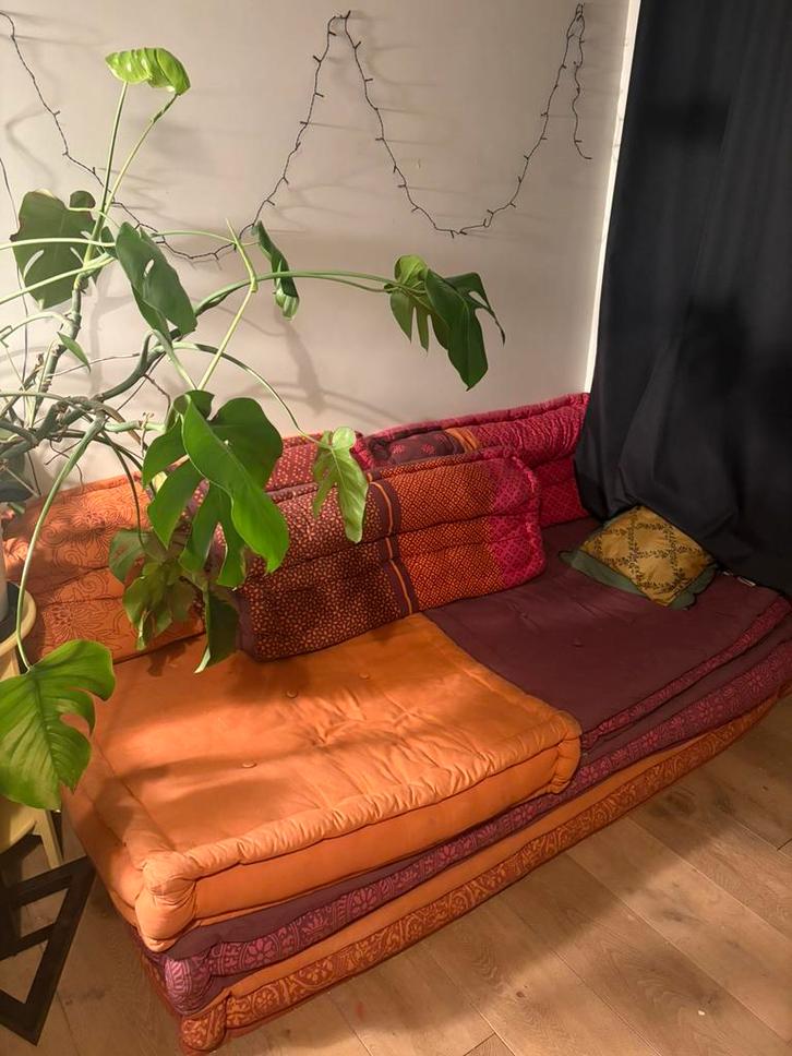 Marrokaanse bank - gebruikt, Huis en Inrichting, Zetels | Zetels, Gebruikt, Vierpersoons of meer, Ophalen