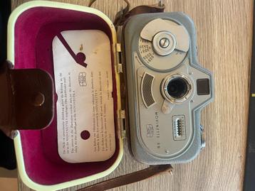 VINTAGE 1950S ZEISS MOVINETTE 8MM CAMERA IN LEATHER CASE beschikbaar voor biedingen
