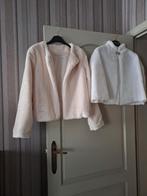 Witte cape en beige jasje, Vêtements | Femmes, Homewear, Enlèvement, Beige