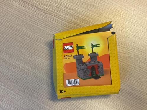 Lego 6487473 - VIP kasteel - Nieuw met schade, Enfants & Bébés, Jouets | Duplo & Lego, Neuf, Lego, Ensemble complet, Enlèvement ou Envoi