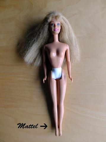 4 poupées Barbie + 3 à donner beschikbaar voor biedingen