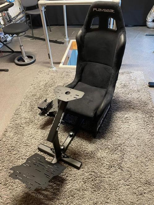 Playseat Evolution Racestoel + Gearshift Holder, Games en Spelcomputers, Spelcomputers | Overige Accessoires, Zo goed als nieuw