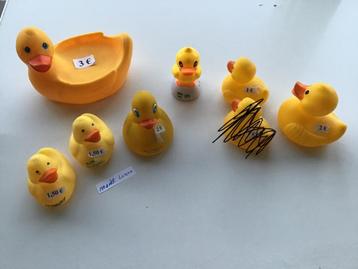 8 (bad) eendjes aan spotprijsjes beschikbaar voor biedingen