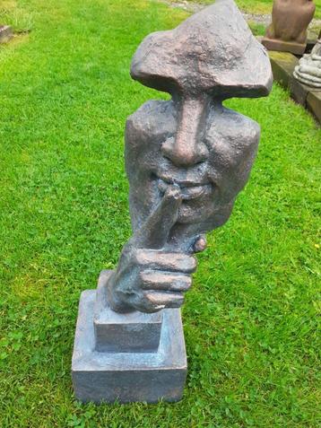 Groot beeld in hoogwaardig brons gepatineerd hars (de stilte beschikbaar voor biedingen