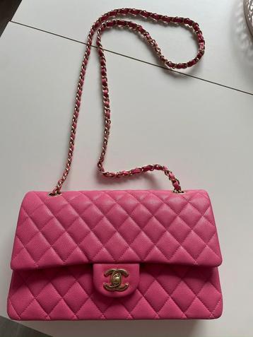 Chanel classic handbag medium