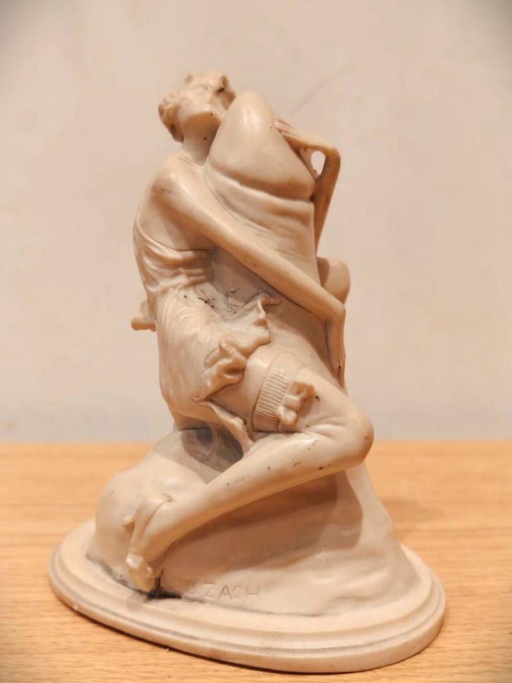The Lady at the Phallus, Collections, Statues & Figurines, Comme neuf, Enlèvement ou Envoi