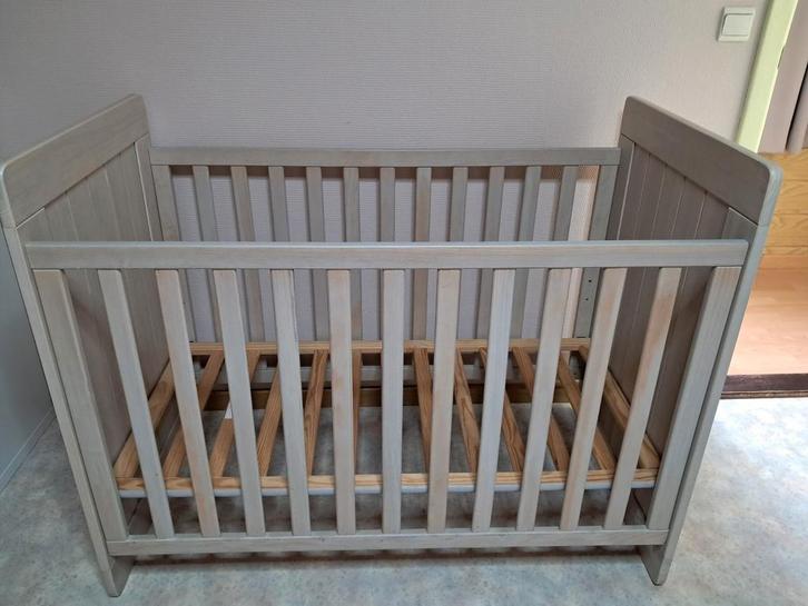 Houten kinderkamer, Kinderen en Baby's, Kinderkamer | Complete kinderkamers, Gebruikt, Ophalen