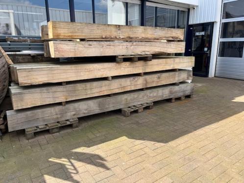 Partij eiken houten balken, Doe-het-zelf en Bouw, Hout en Planken, Zo goed als nieuw, Balk, Eiken, 300 cm of meer, 25 tot 50 mm