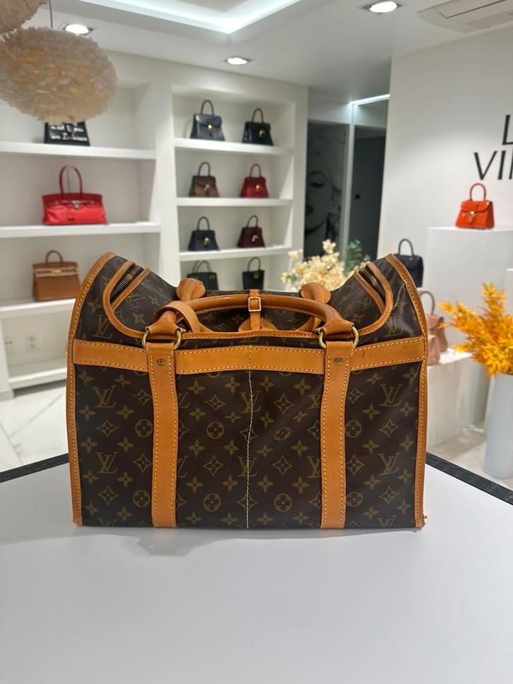 Louis Vuitton Pet Carry bag, Handtassen en Accessoires, Tassen | Reistassen en Weekendtassen, Gebruikt, Bruin, Ophalen