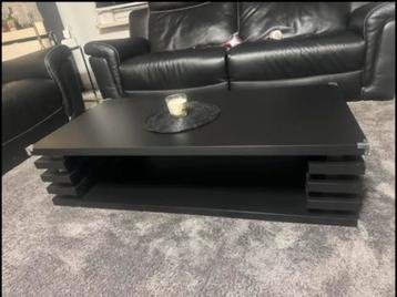 Tafel te koop beschikbaar voor biedingen