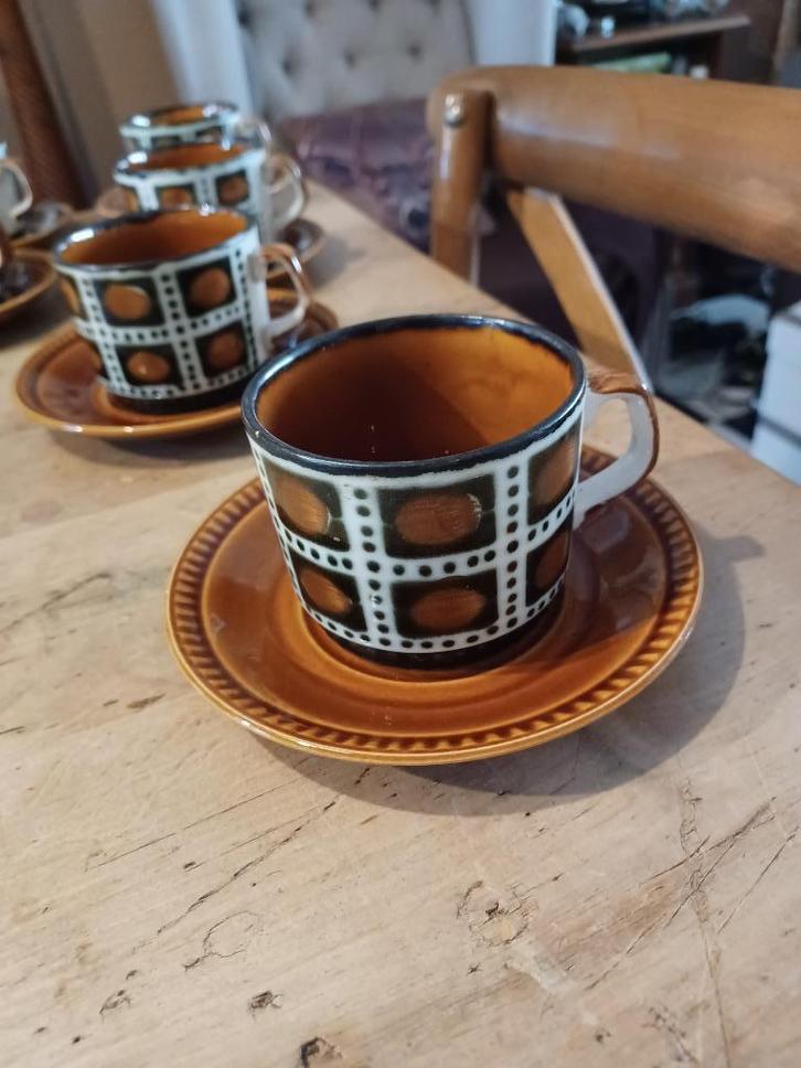 BOCH BERNADETTE koffiesetjes aan 5 euro per setje, Antiek en Kunst, Antiek | Servies los, Ophalen of Verzenden