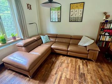 Hoekbank Sienna leder + elektrische relax beschikbaar voor biedingen
