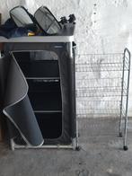 Kampeermateriaal. Kast 1m hoog. Breed 47cm. Lengte 57cm., Ophalen, Zo goed als nieuw