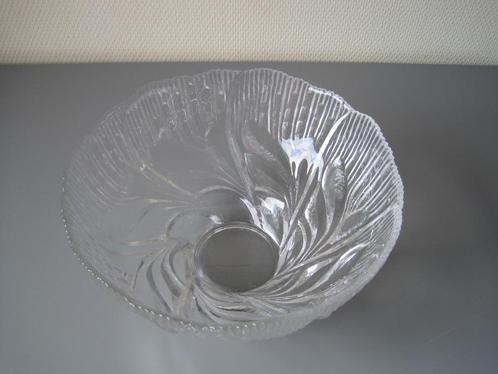 Vintage schaal in loodkristal van Lausitzer Glas Co, Huis en Inrichting, Woonaccessoires | Schalen en Manden, Zo goed als nieuw