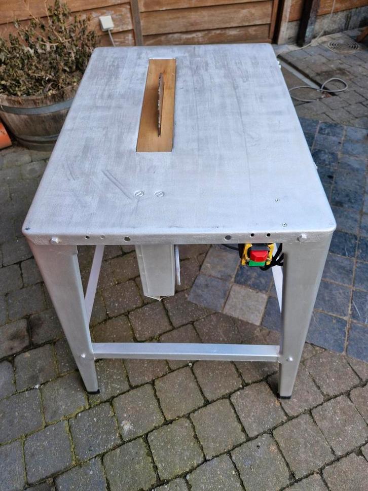 Scie à bois mono 230V, Bricolage & Construction, Outillage | Scies mécaniques, Enlèvement