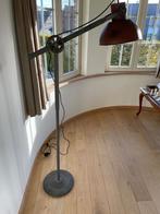 Industriële verstelbare vloerlamp, Huis en Inrichting, Lampen | Vloerlampen, Ophalen, 100 tot 150 cm, Zo goed als nieuw, Metaal