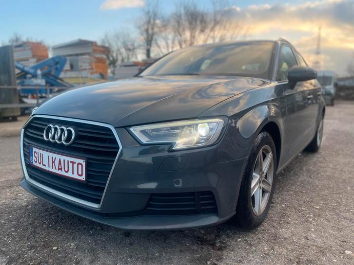 AUDI A3 2019 198.700 km 1.0 Benzine Handgeschakeld, Auto's, Audi, Particulier, A3, Benzine, Euro 6, Stadsauto, 5 deurs, Handgeschakeld