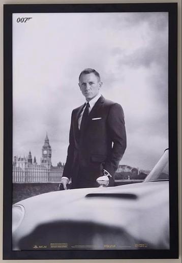 James Bond - Ingekaderde poster beschikbaar voor biedingen