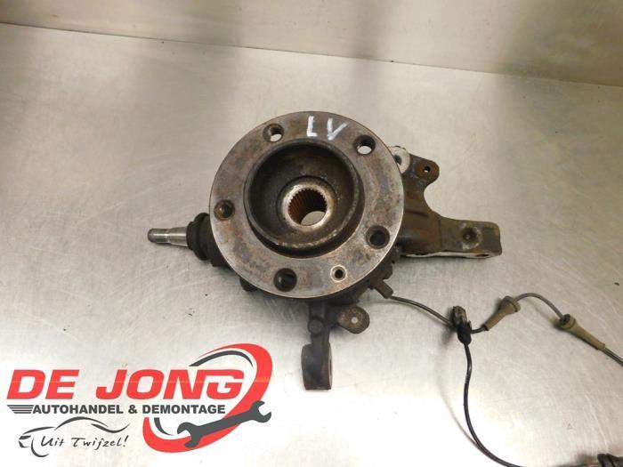 Fusee links-voor van een Renault Master, Auto-onderdelen, Ophanging en Onderstel, Renault, Gebruikt, 3 maanden garantie, Ophalen of Verzenden