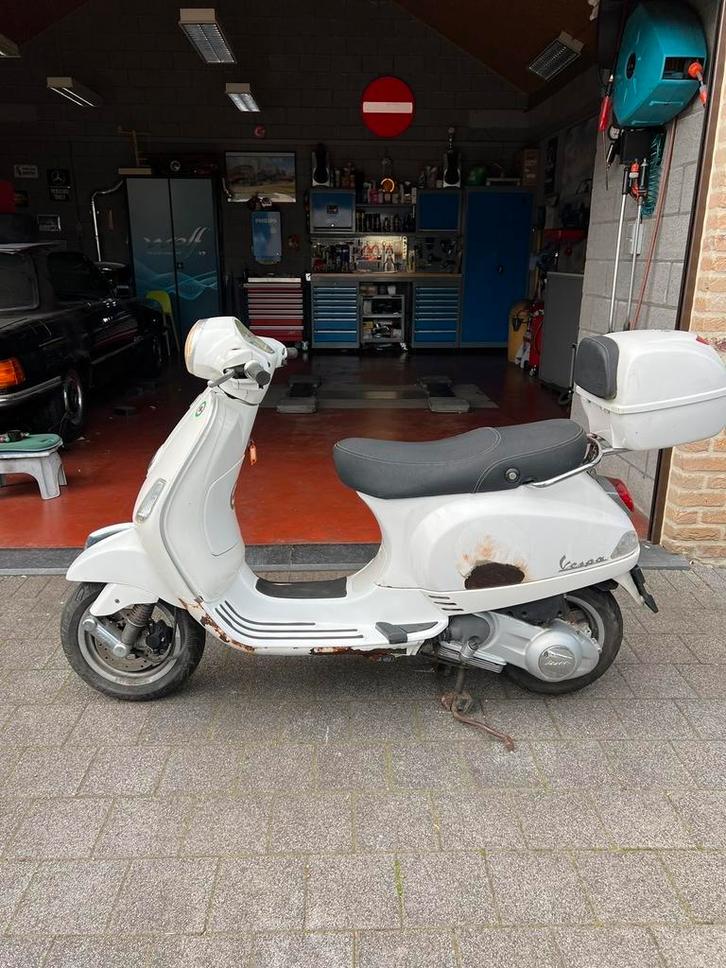 Vespa lx 125cc 4takt, Fietsen en Brommers, Brommeronderdelen | Scooters, Gebruikt, Vespa, Ophalen