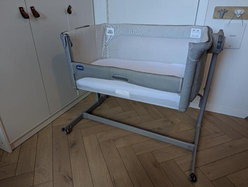 Co sleeper Chicco Next to me Magic, Kinderen en Baby's, Babywiegjes en Ledikanten, Zo goed als nieuw, Wieg, Ophalen