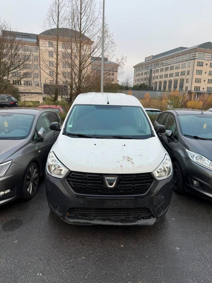 DACIA DOKKER UTILITAIRE 2018 1.6 I EURO 6C, Autos, Dacia, Entreprise, Dokker, Essence, Euro 6, Autre carrosserie, 2 portes, Blanc