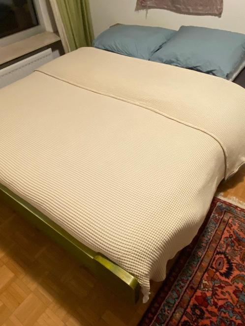 Tweepersoonsbed met matras, Maison & Meubles, Chambre à coucher | Lits, Utilisé, 160 cm, 200 cm, Bois, Vert, Enlèvement